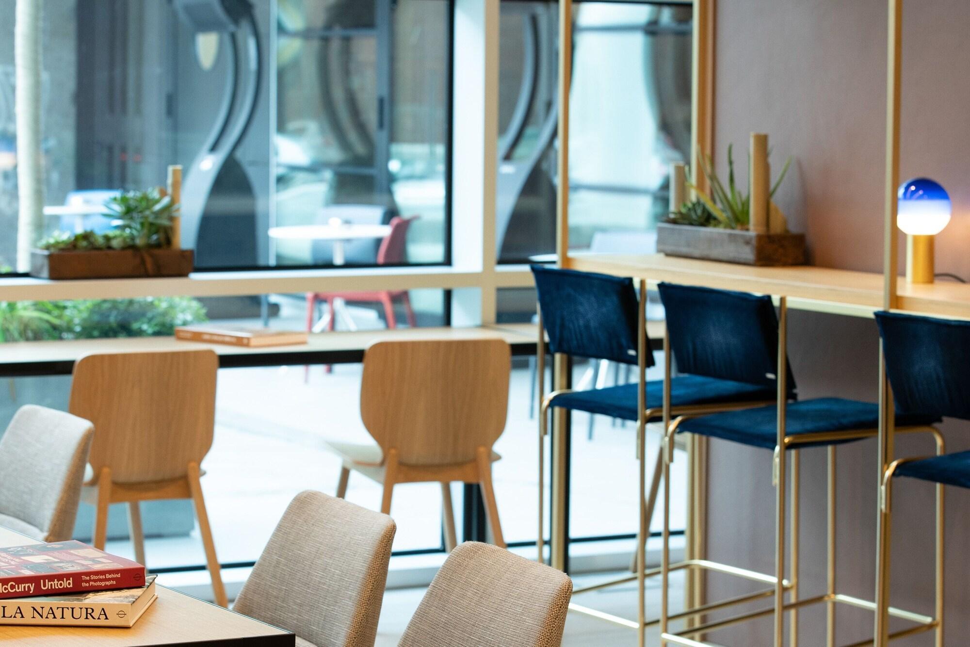 Innside By Melia Milano Torre Galfa Exterior photo